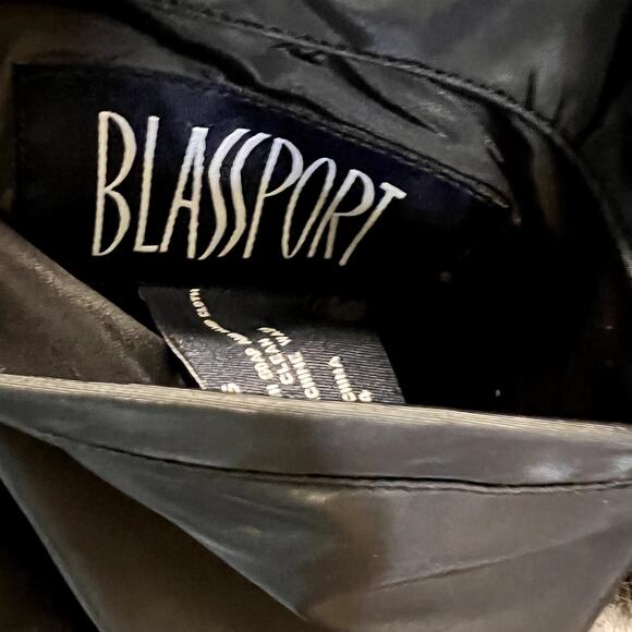 Blassport Women's Brown Faux Fur Collared Zip Front Reversible Vest Size Small - Picture 10 of 15